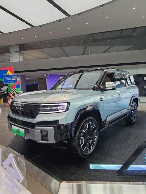 惠州118比亚迪方程豹硬派越野的爆款，英菲尼迪35周年与你共成长